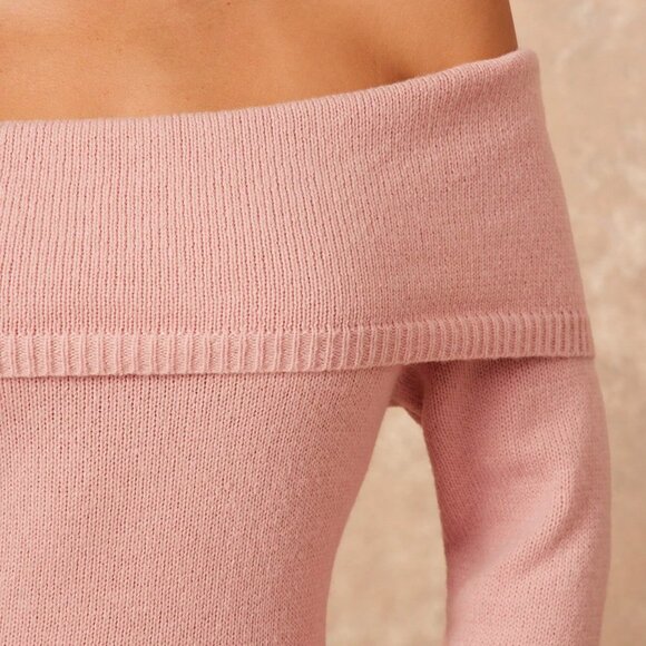 Pink Faux Fur Off Shoulder Bodycon sweater  Maxi dress - Picture 4 of 8